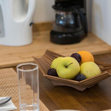 Guest House Ravnic Πόρετς Εξωτερικό φωτογραφία