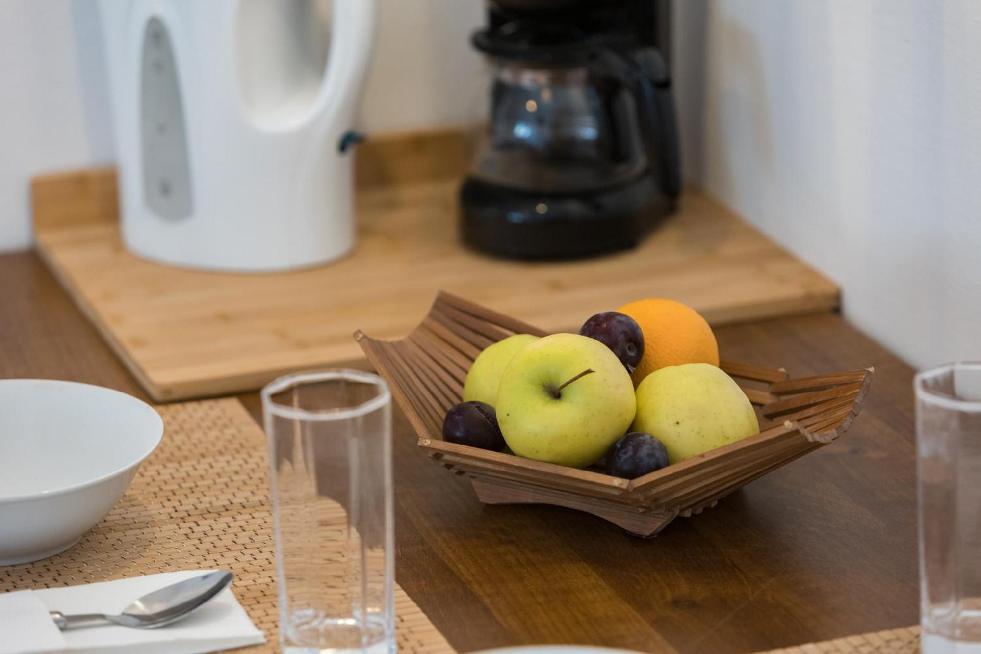 Guest House Ravnic Πόρετς Εξωτερικό φωτογραφία