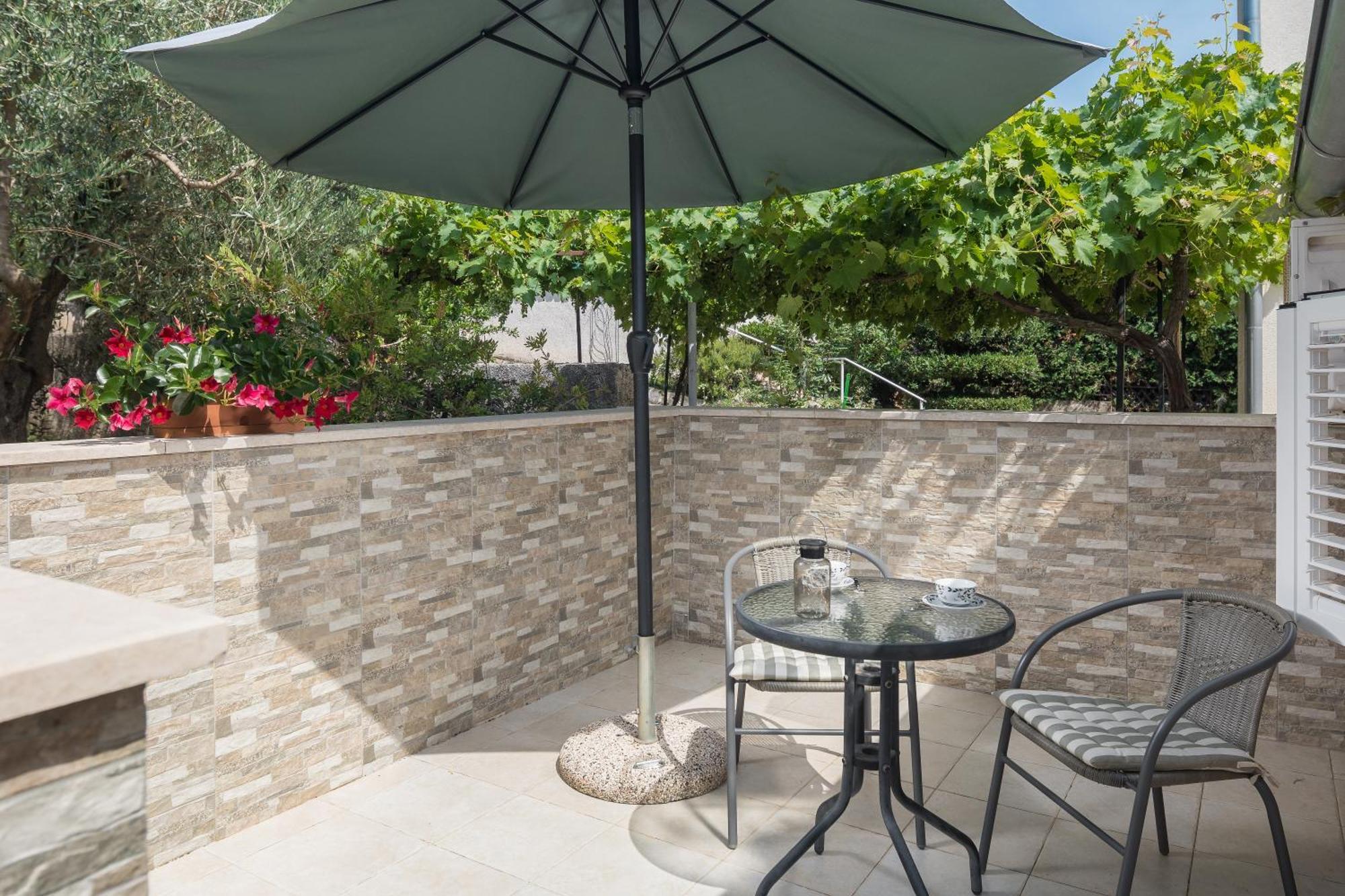 Guest House Ravnic Πόρετς Εξωτερικό φωτογραφία