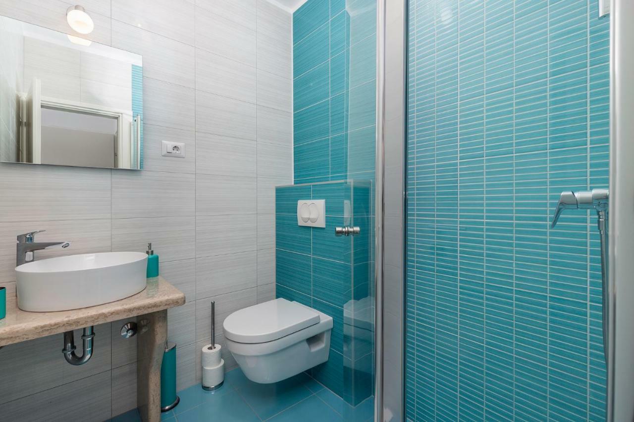 Guest House Ravnic Πόρετς Εξωτερικό φωτογραφία
