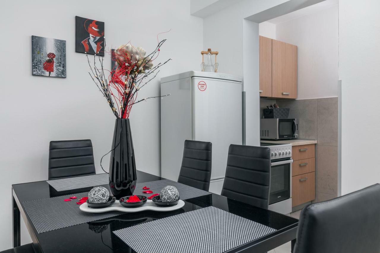 Guest House Ravnic Πόρετς Εξωτερικό φωτογραφία